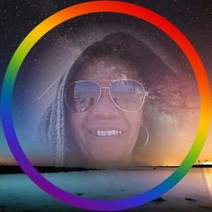 Meet your Posher, Carolyn